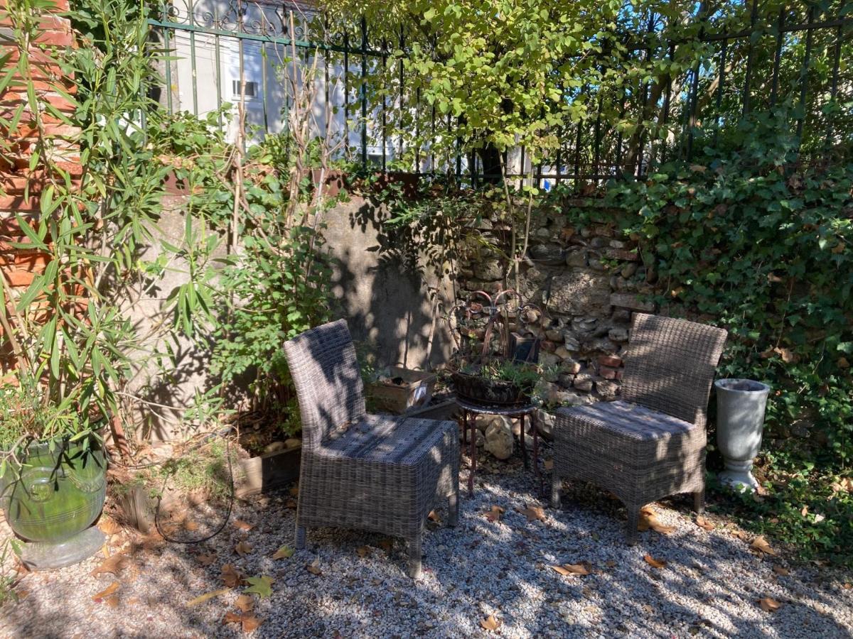 16 Bis-Gite-Hotel-Appartement Marssac-sur-Tarn Exterior foto