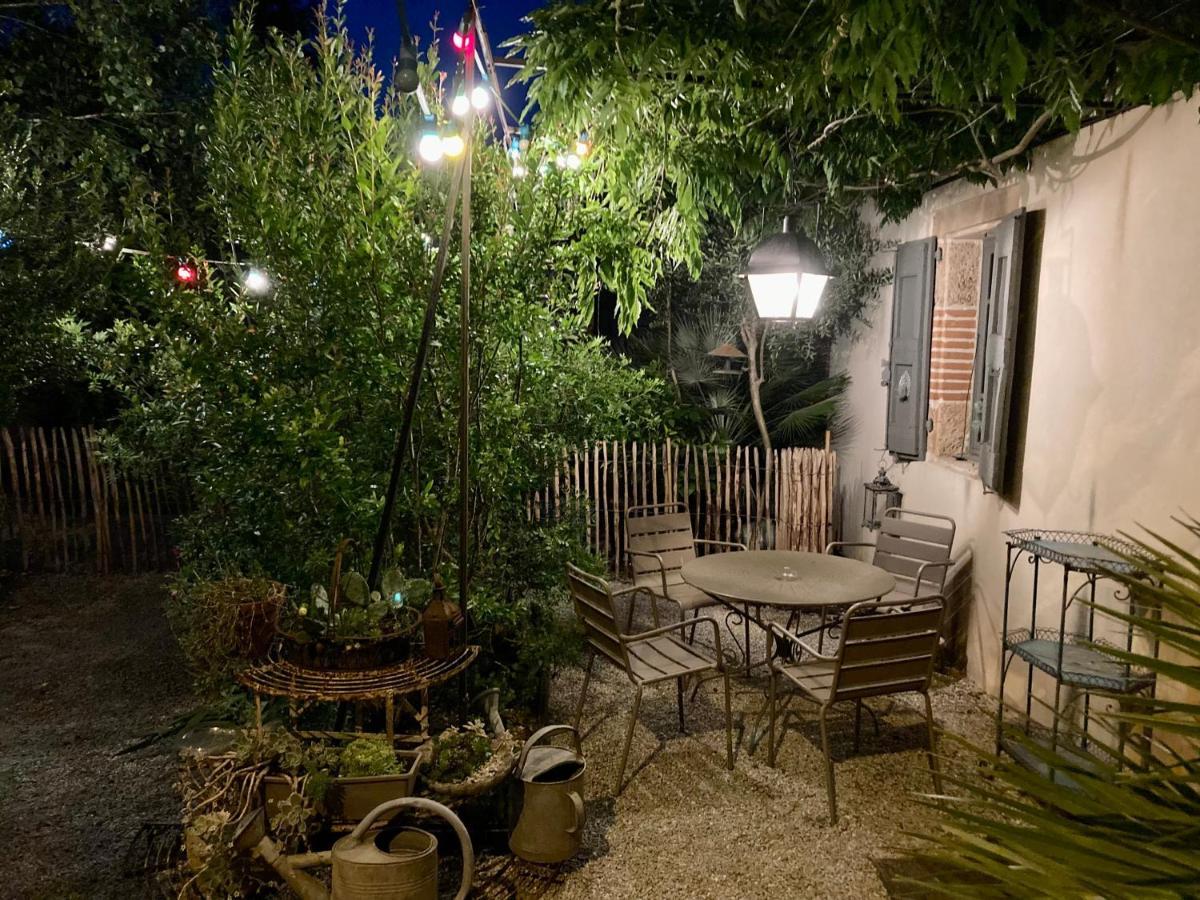 16 Bis-Gite-Hotel-Appartement Marssac-sur-Tarn Exterior foto